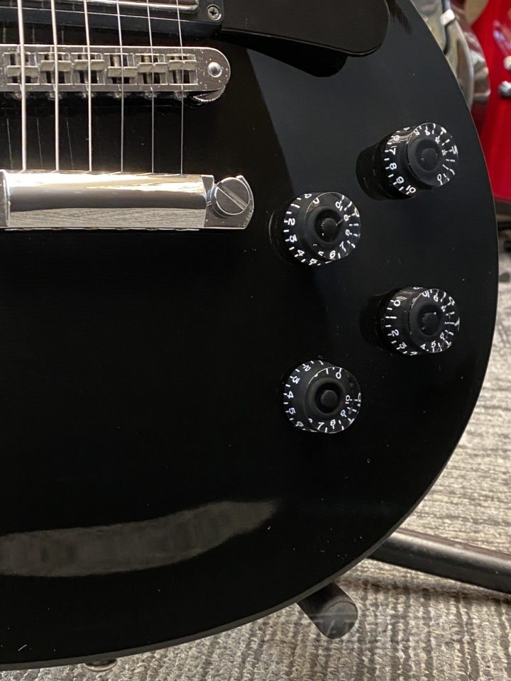Gibson Les Paul Studio -Ebony- 2010年製 【軽量3.36kg!】（中古