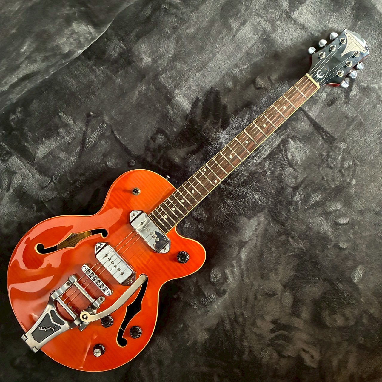 Epiphone WILDKAT セミアコ 中古 中古】Epiphone WildKat セミアコ メタリックブルー - 神奈川県