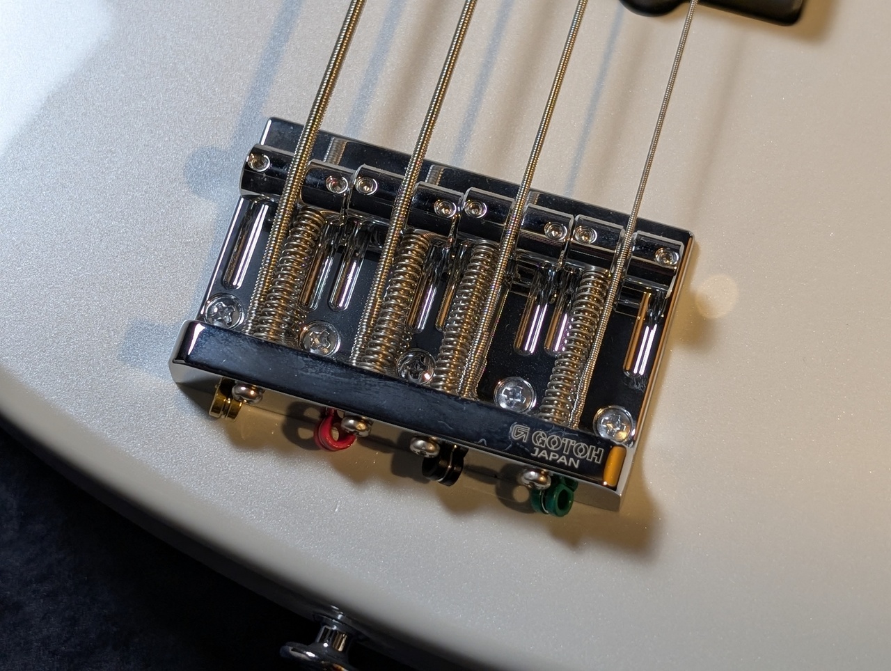 Minamo Guitars 【BIGサマーセール!】W9 Type J -Snow White-【3.98