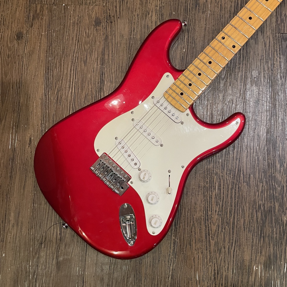 FERNANDES レッドエレキギター FERNANDES ギター（色：レッド系）｜楽器、器材｜楽器、手芸