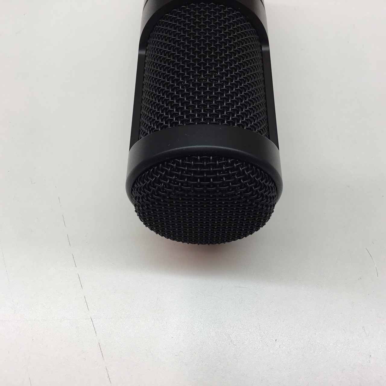 【中古】 AT2035 コンデンサーマイク audio-technica (オーディオテクニカ) コンデンサーマイク