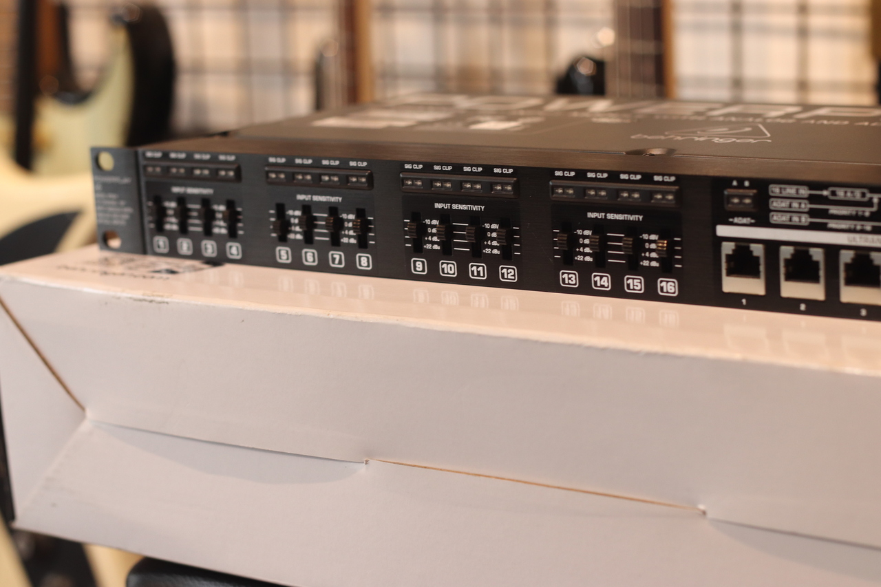 BEHRINGER POWERPLAY P16-I (未使用品)（中古/送料無料）［デジマート