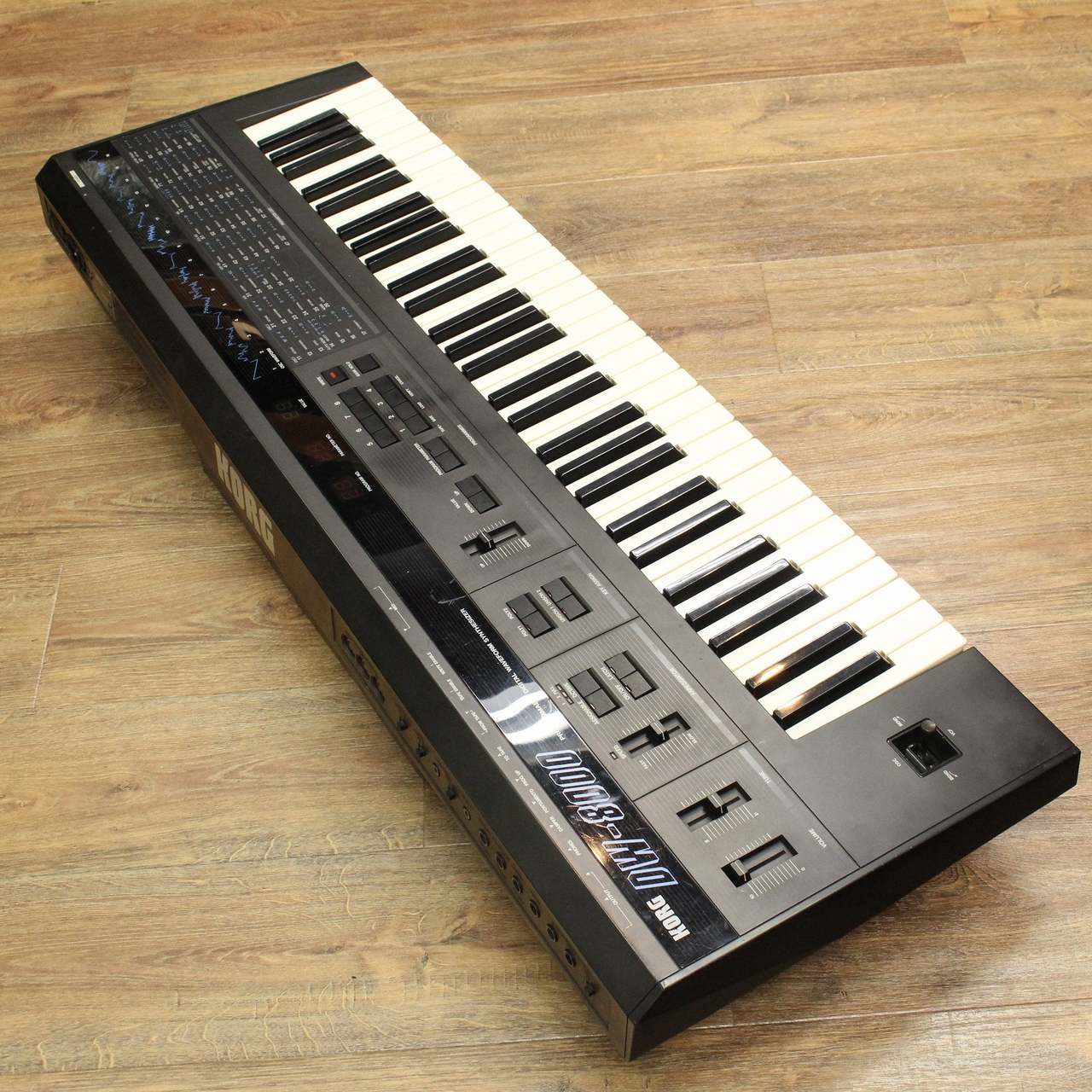 DW-8000 シンセサイザー 動作品(電池交換済み)ファクトリーパッチ適用済み DW-8000 シンセサイザー 動作品(電池交換済み)ファクトリーパッチ適用