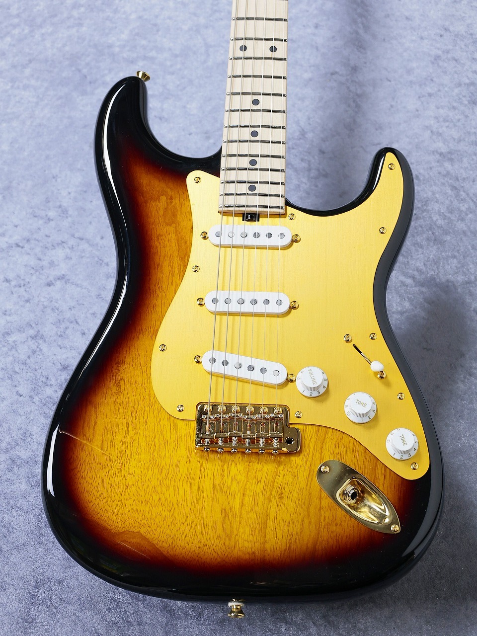 Red House General S/SSS Reverse Head ~ 2Tone Sunburst ~ #006125 Red House General S/SSS Reverse Head ~ 2Tone Sunburst ~ #006125