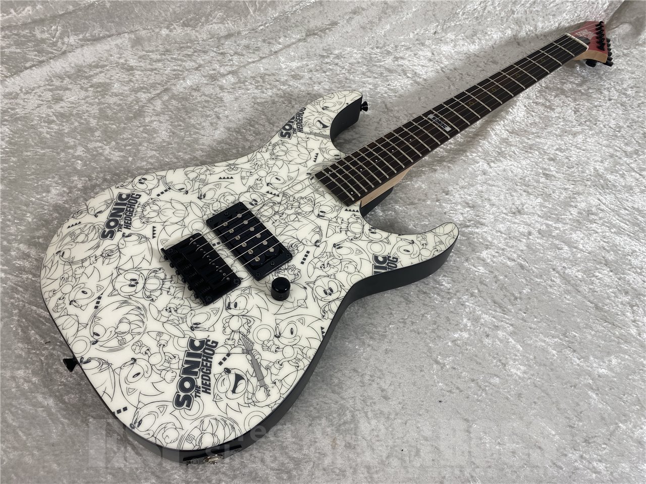 ESP×SONIC SONIC THE HEDGEHOG GUITAR III -Classic Sonic Edition