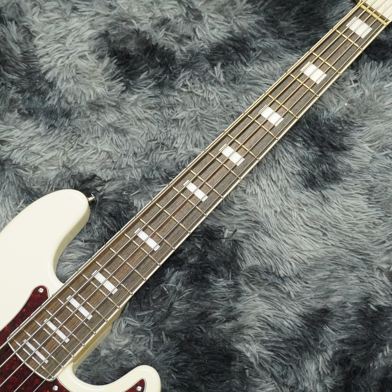 Black Smoker Standard Series BETA PJ5 XL Olympic White MH【WINTER