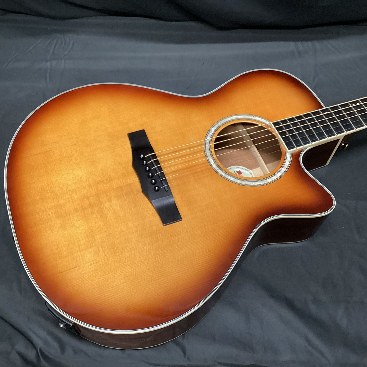 Morris R-011 TS (モーリス エレアコ R011 カッタウェイ )（中古）【楽器検索デジマート】