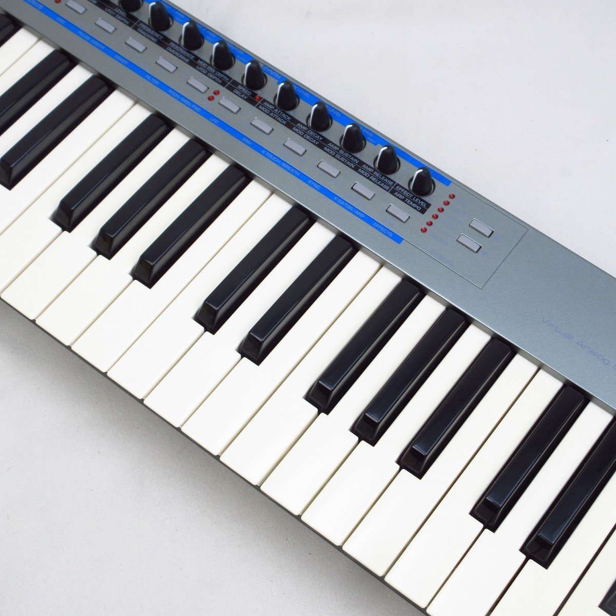 Novation XIO 49【横浜店】（中古）【楽器検索デジマート】