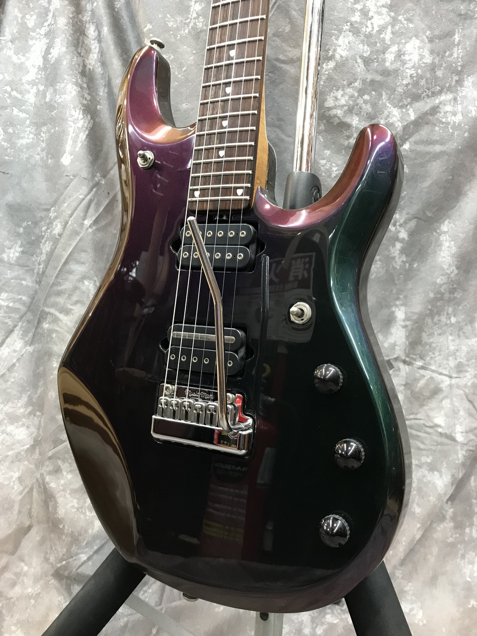 MUSIC MAN JP6（中古）【楽器検索デジマート】