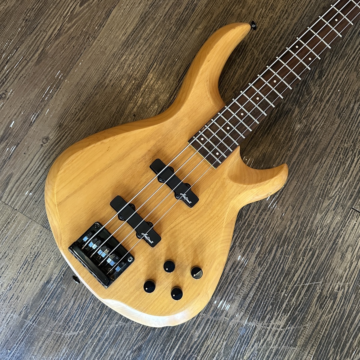 Aria Pro II AVB-85 AVANTE Series Electric Bass（中古/送料