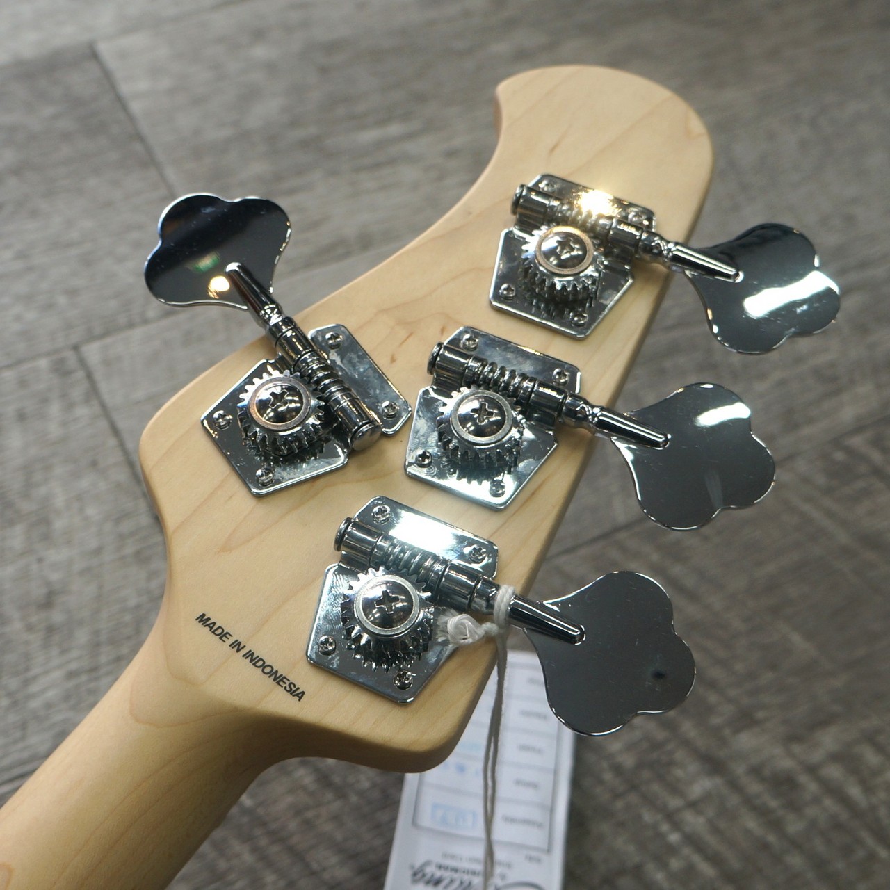 Sterling by MUSIC MAN S.U.B. Series Ray4 HH(Cobra Blue)（新品