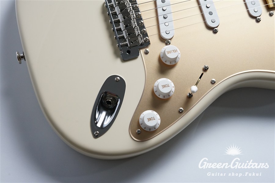 momose MC1-STD/M - Olympic White / Gold Acryl Pick Guard（新品