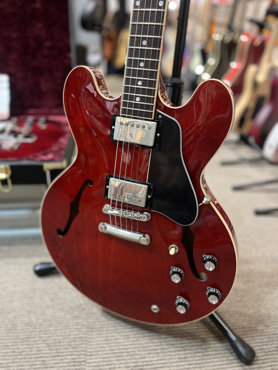 Gibson ES-335 Sixties Cherry（B級特価/送料無料）【楽器検索デジマート】