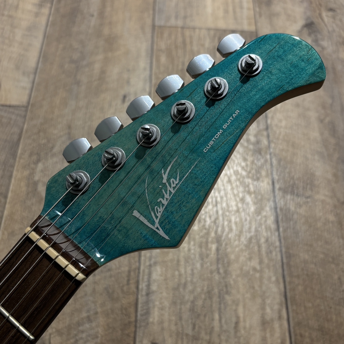 Varita U.S. Soltar HSH Exclusive Tsuyoshi Kon Model / Aqua
