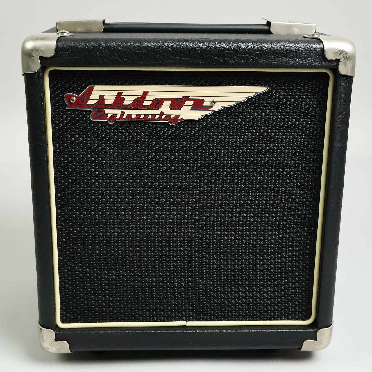 Ashdown TourBus 10 ベースアンプ 【中古】（中古）【楽器検索デジマート】
