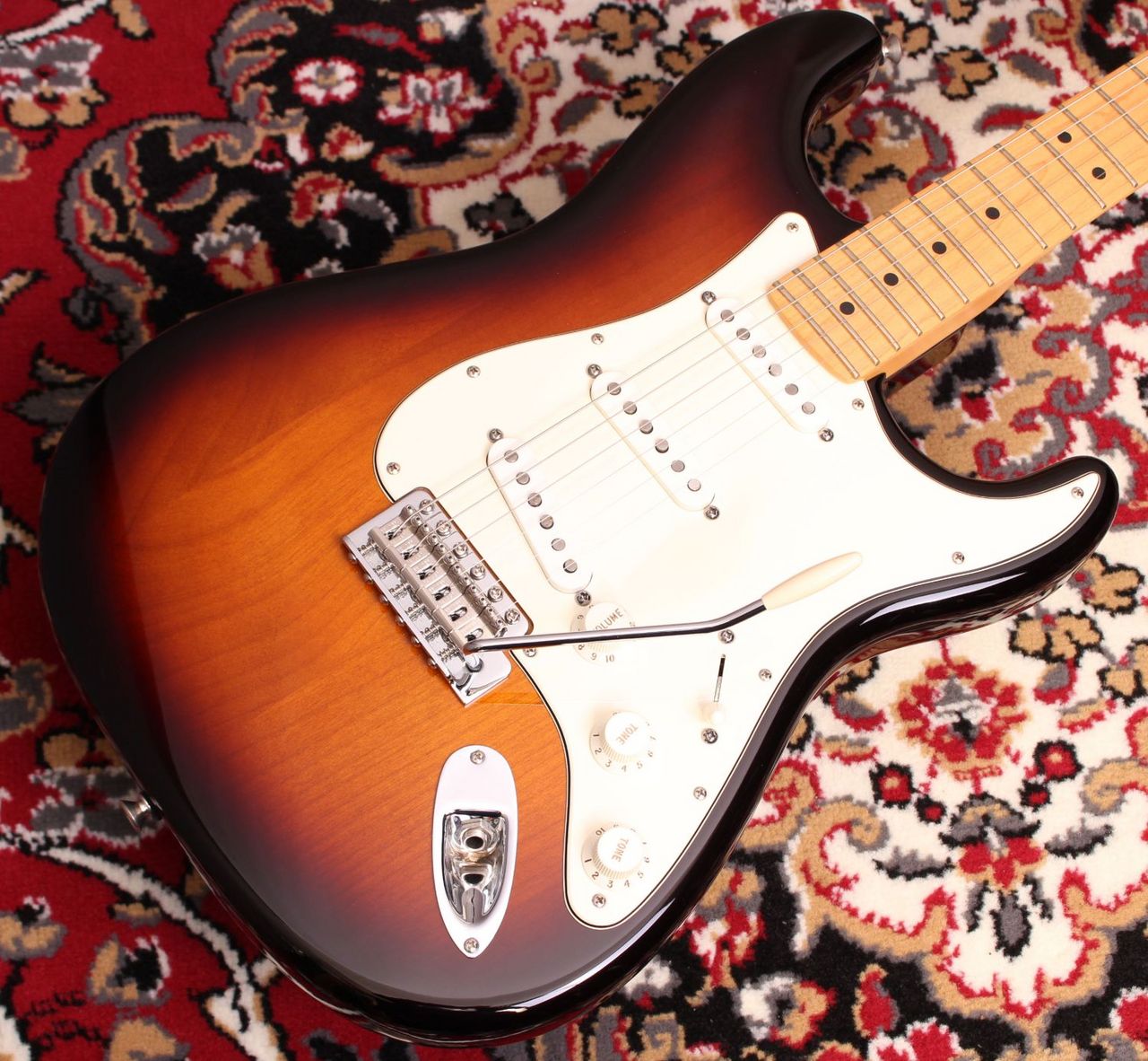 Fender Stratocaster アメリカンスペシャル 生産完了》Fender American Special Stratocaster徹底分析