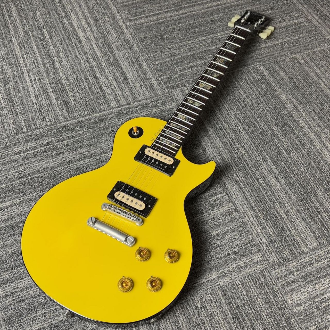 Gibson Tak Matsumoto Les Paul Standard Canary Yellow 2018【現物