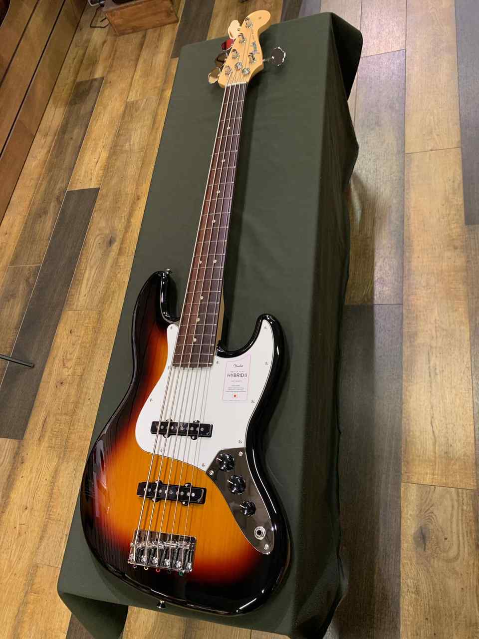 Fender Japan Jazz Bass 3tone sunburst