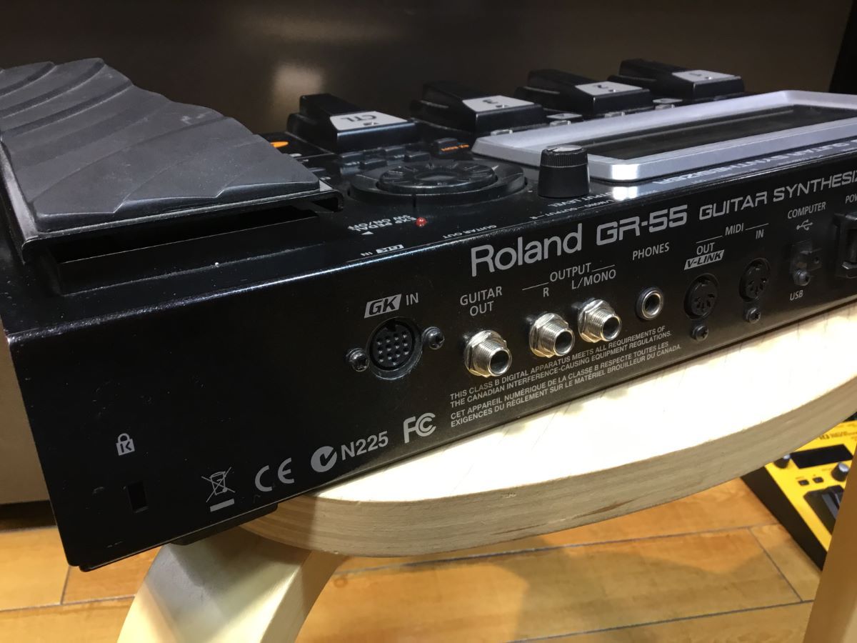 21,120円ROLAND ギター・シンセサイザー GR-55S-BK