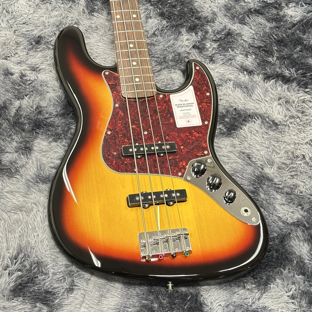 Fender Made in Japan Traditional 60s Jazz Bass® 3Color Sunburst