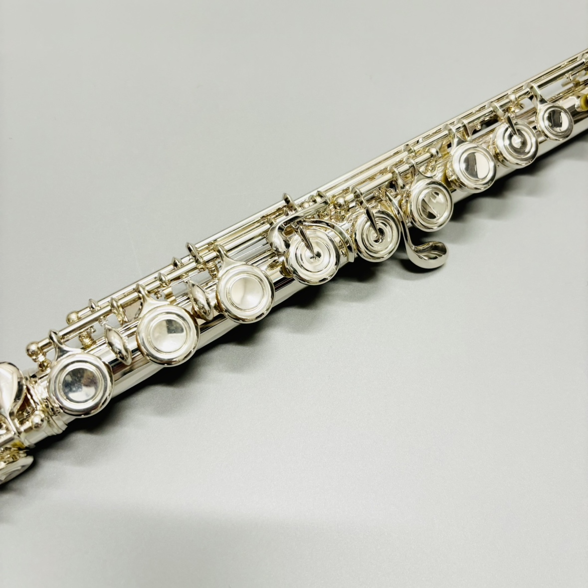 楽天市場】Altus アルタス フルート A907E 頭部管銀製モデル : 伊藤