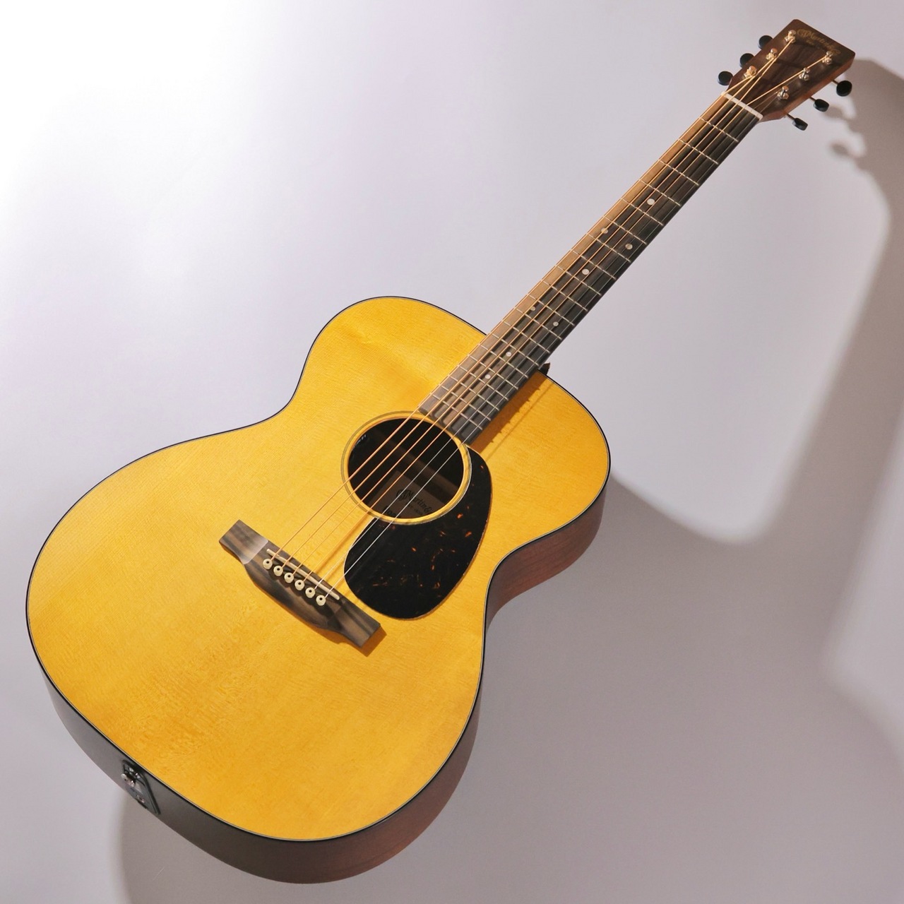 Martin ~Road Series~ 000-10E Retro #3078983【クロサワ本店店頭在庫