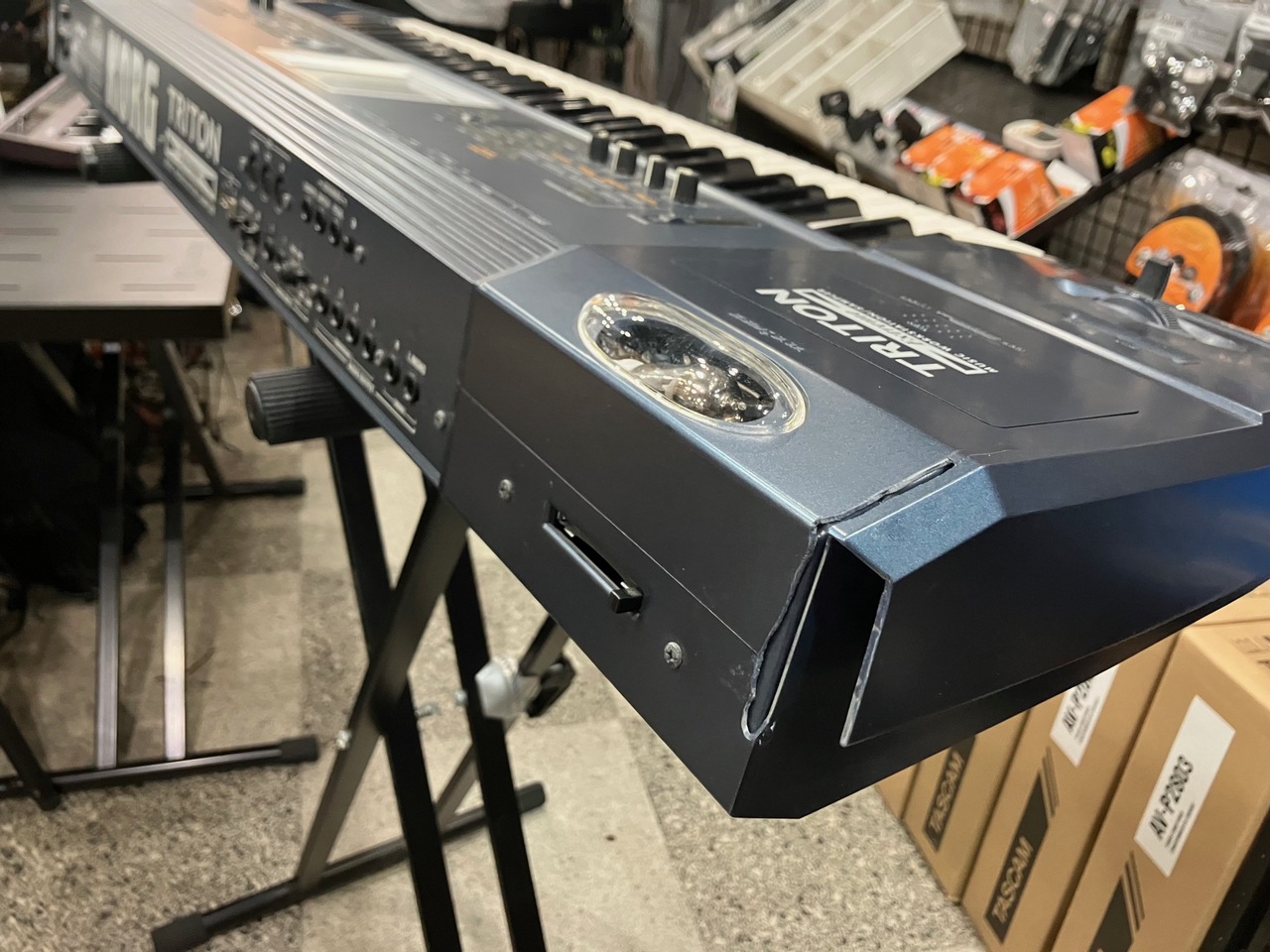 KORG 【ジャンク品】TRITON Extreme 61 シンセサイザー（中古）【楽器
