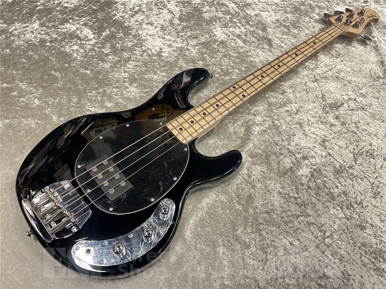 Sterling by MUSIC MAN SUB Series StingRay Ray 4【Black