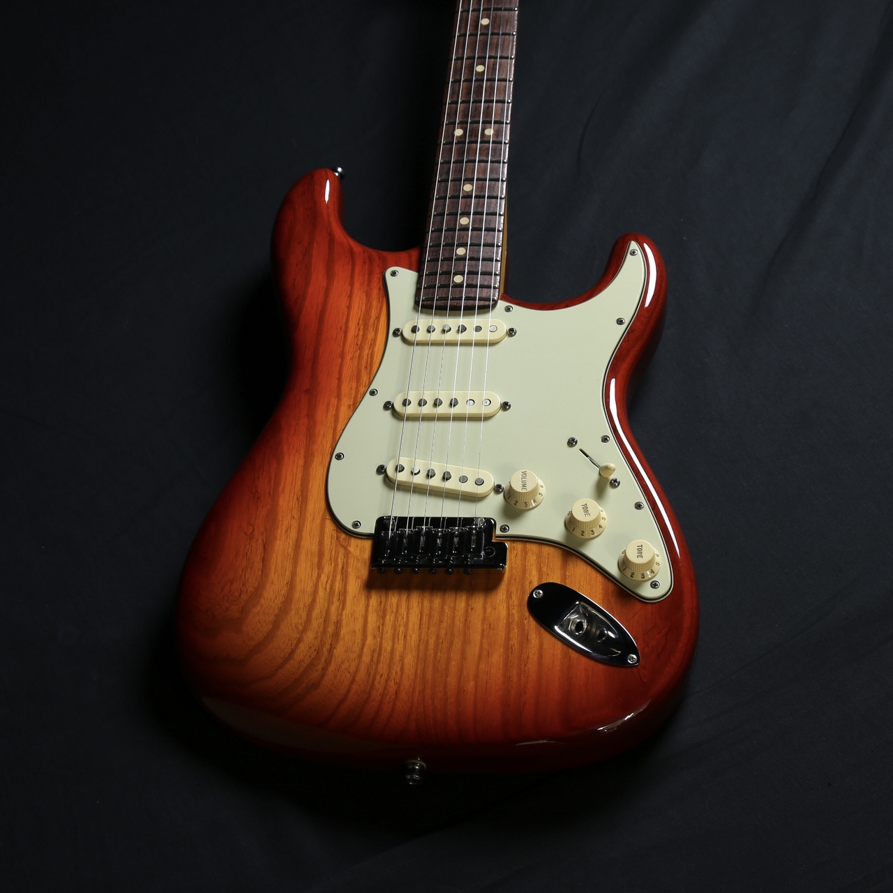 Fender Custom Shop Custom Dlx Stratocaster 2009（中古/送料無料 