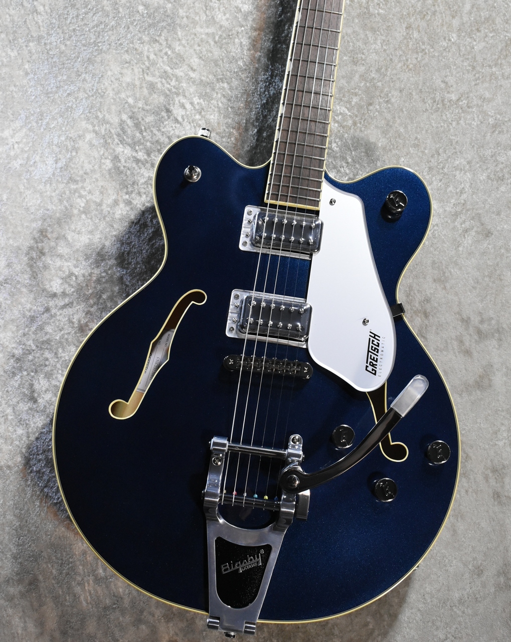 Gretsch G5622T Electromatic Center Block Double-Cut Midnight