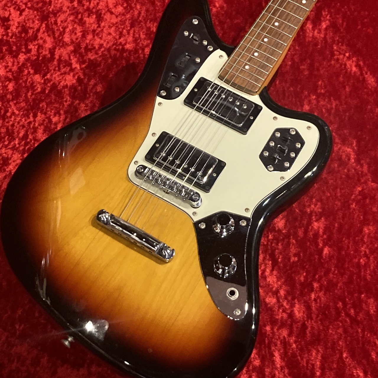 毎日値下げ続行中【激レア】フェンダーJPビンテージ　ショートスケール Fender Made in Japan JGS（中古）【楽器検索デジマート】