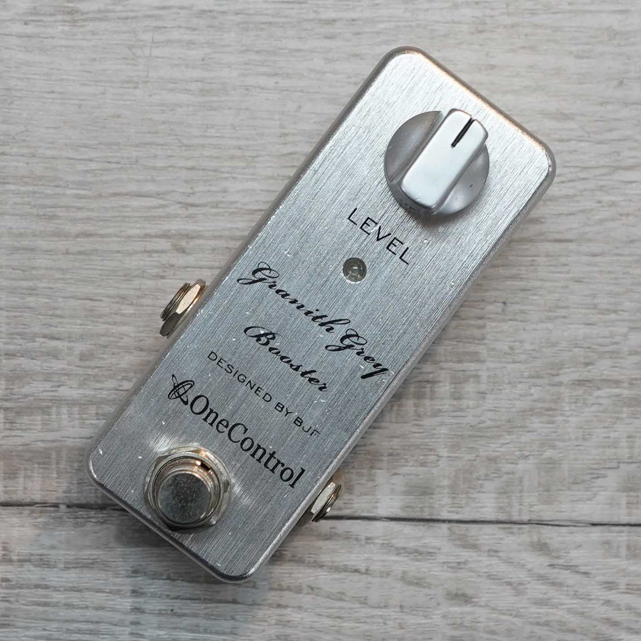 ☆ OneControl Granith Grey Booster中古美品です！ ONE CONTROL Granith Grey Booster（中古）【楽器検索デジマート】