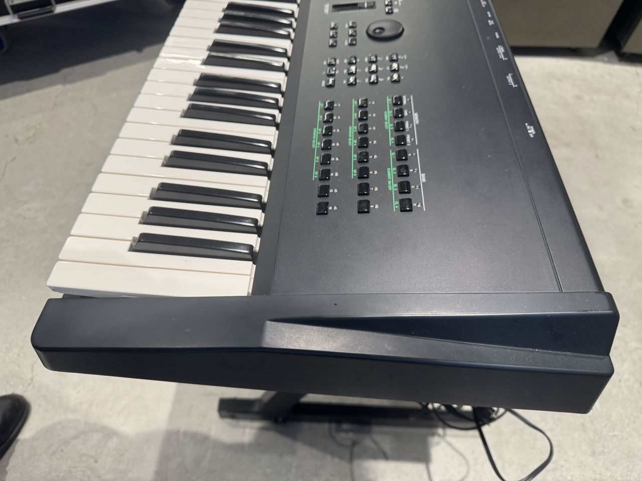 YAMAHA SY77 シンセサイザー 61鍵 【純正ハードケース付属