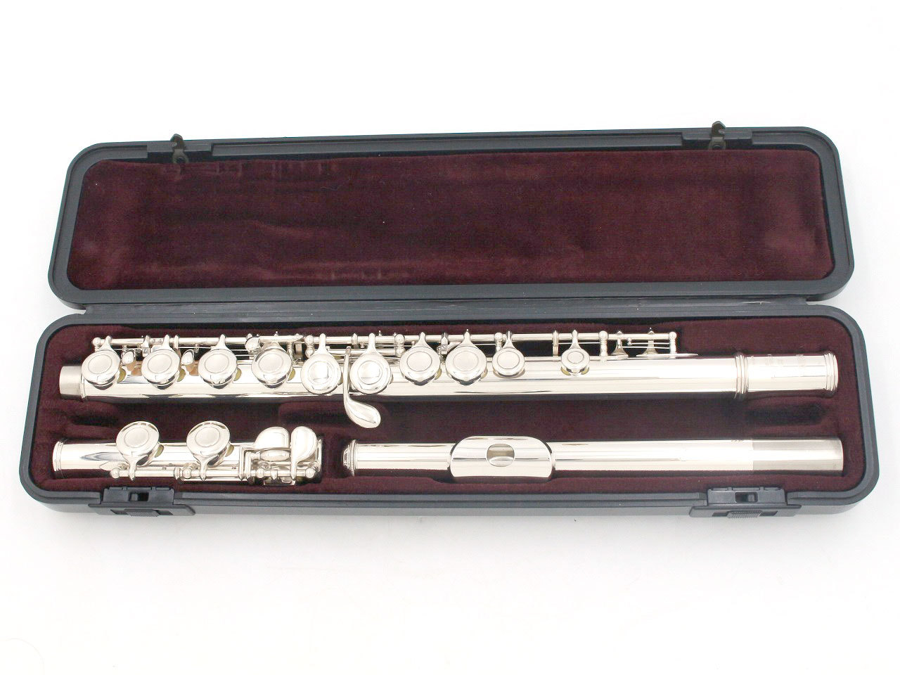 フルート YAMAHA YFL-221 ハードケース付　1887 タンポ劣化なし フルート YAMAHA YFL-221 ハードケース付 1887 タンポ劣化なし