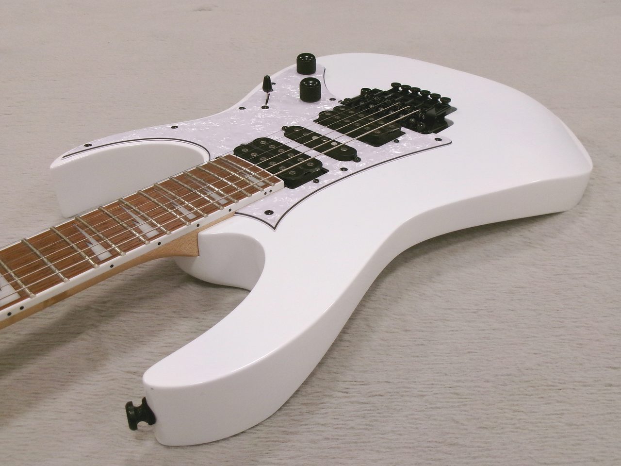 Ibanez RG450DXB-WH（新品特価）【楽器検索デジマート】
