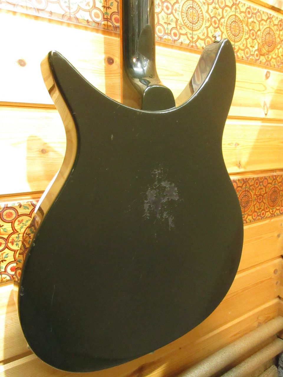 Rickenbacker 320 【1981年製】（中古）【楽器検索デジマート】