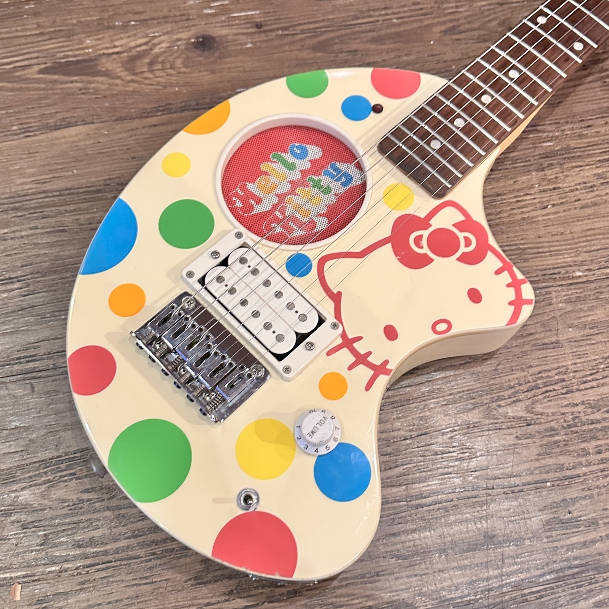 FERNANDES ZO-3 HK ハローキティ サンリオ Electric Guitar（中古/送料