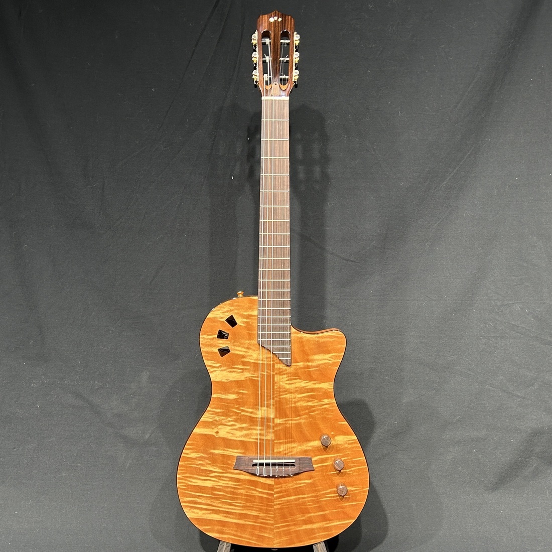 美品 Cordoba Stage Guitar Amber メンテ済 ケース有 Cordoba Stage Natural Amber 【現物画像】 コルドバ 【 三宮オーパ店