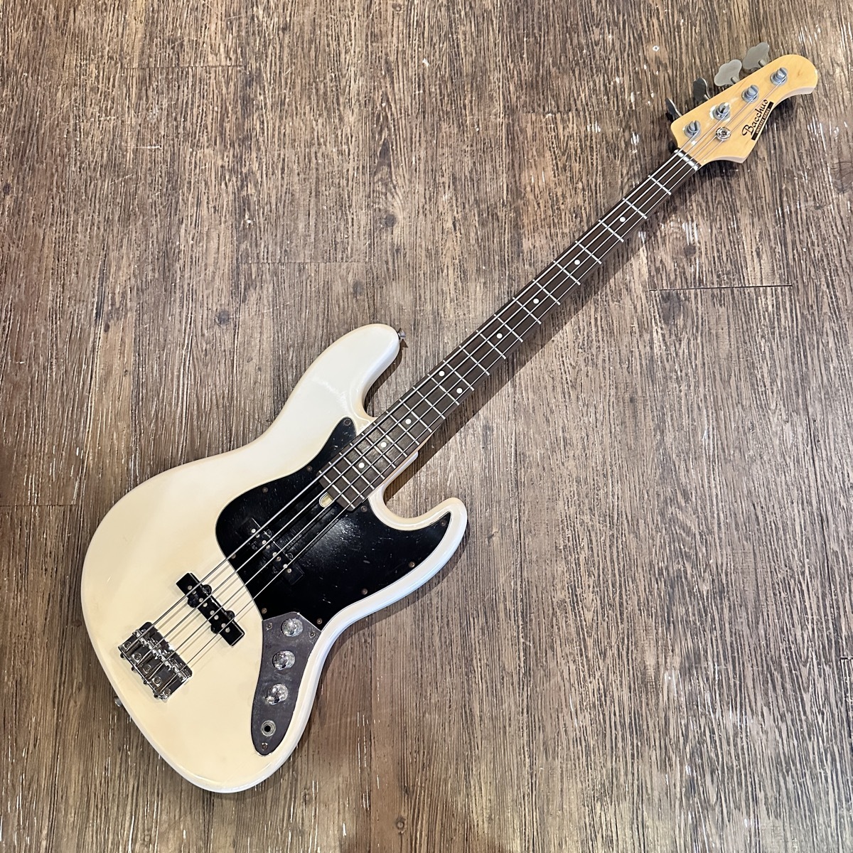 Bacchus Universe series Electric bass （中古/送料無料）【楽器検索