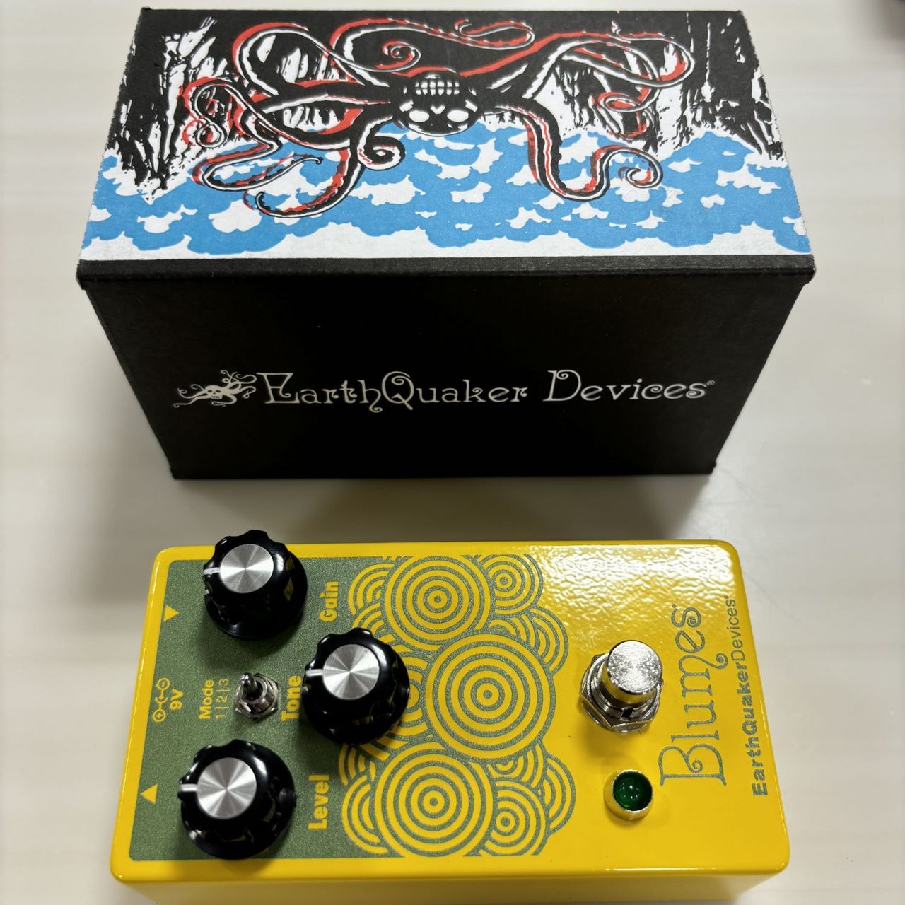 EarthQuaker Devices / Blumes ベースエフェクター EARTHQUAKER DEVICES Blumes ベースエフェクター オーバー