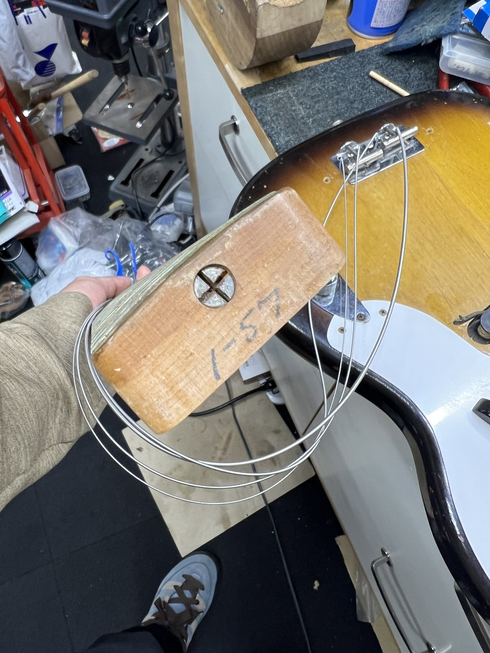 Fender Precision Bass（ビンテージ）【楽器検索デジマート】