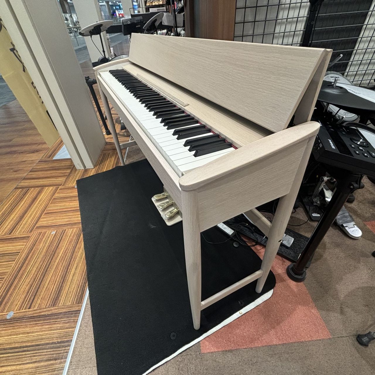 ローランド×カリモク 電子ピアノ きよら(KIYOLA) シアーホワイト