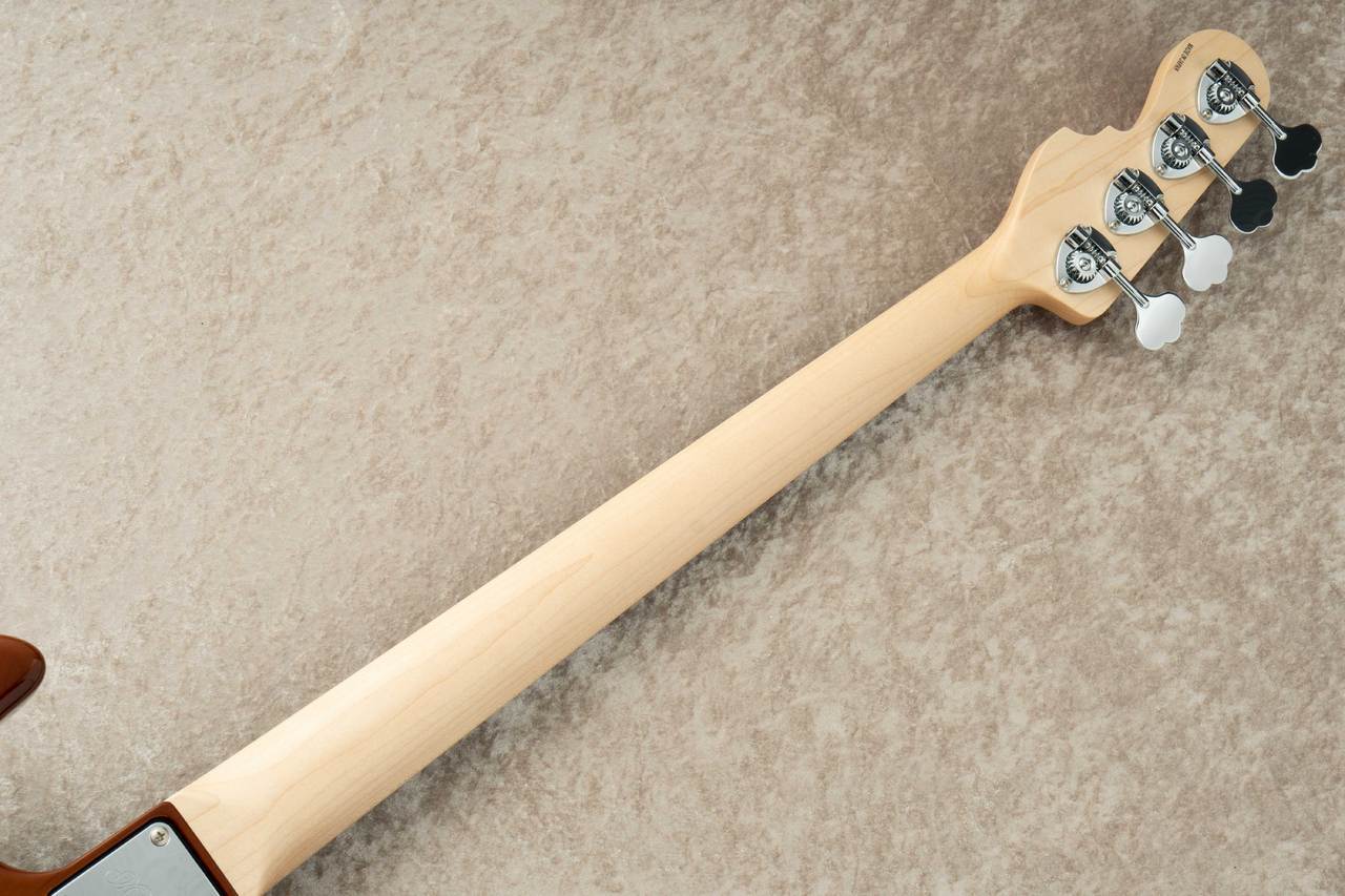 ベース Woolly Mammoth ベース Woolly Mammoth Wooly Mammoth package art by Gabriel Ugueto