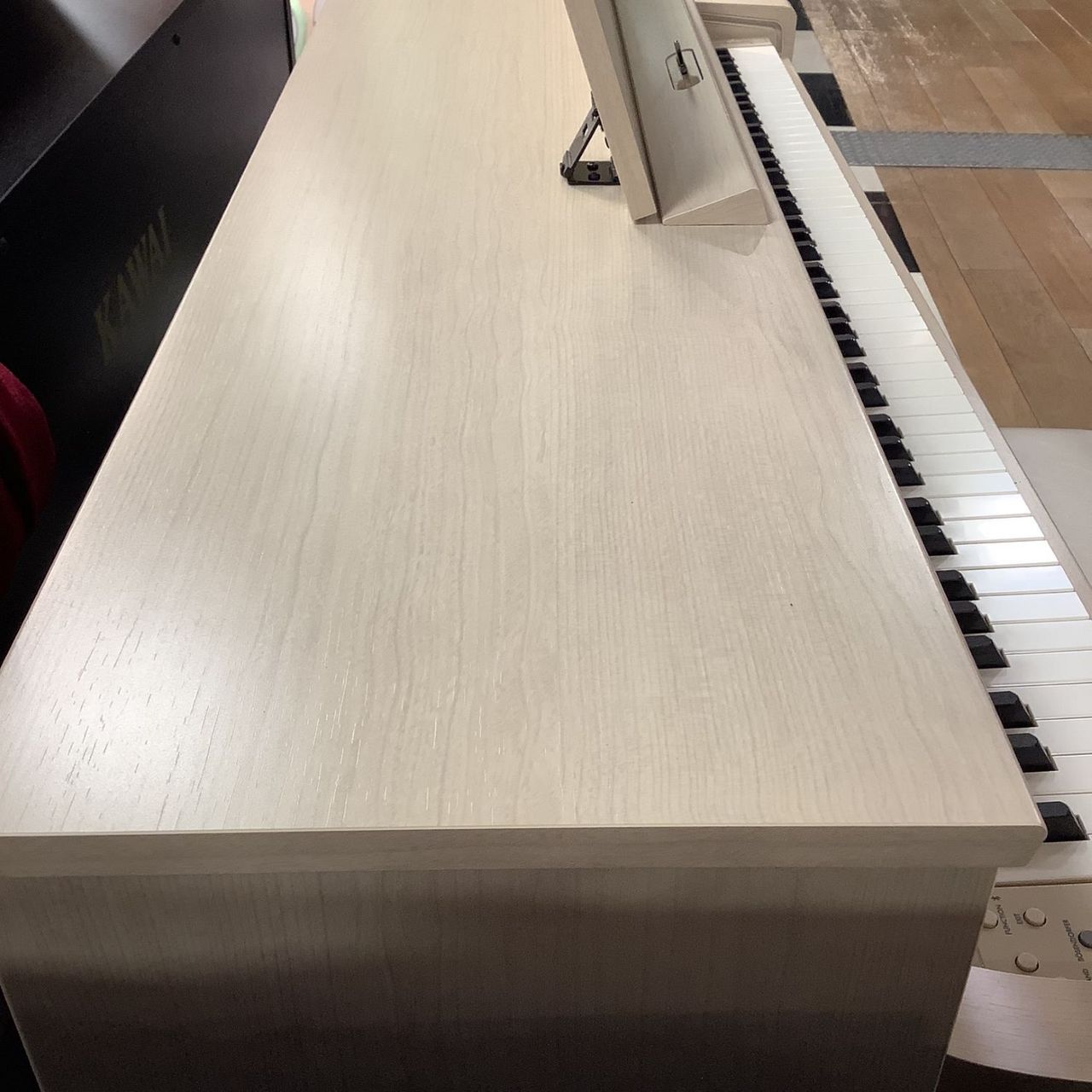 YAMAHA CLP-745（WA）【中古電子ピアノ】【現物画像/2021年製】（中古