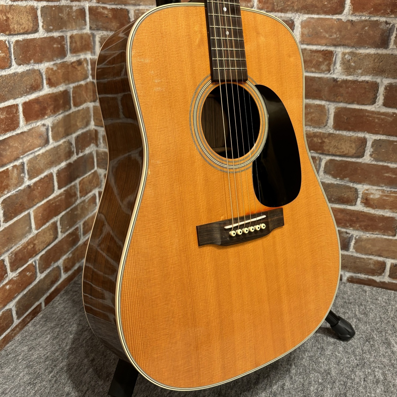 Martin 【オープンセール価格！11月30日（日）まで】D-28 2007製