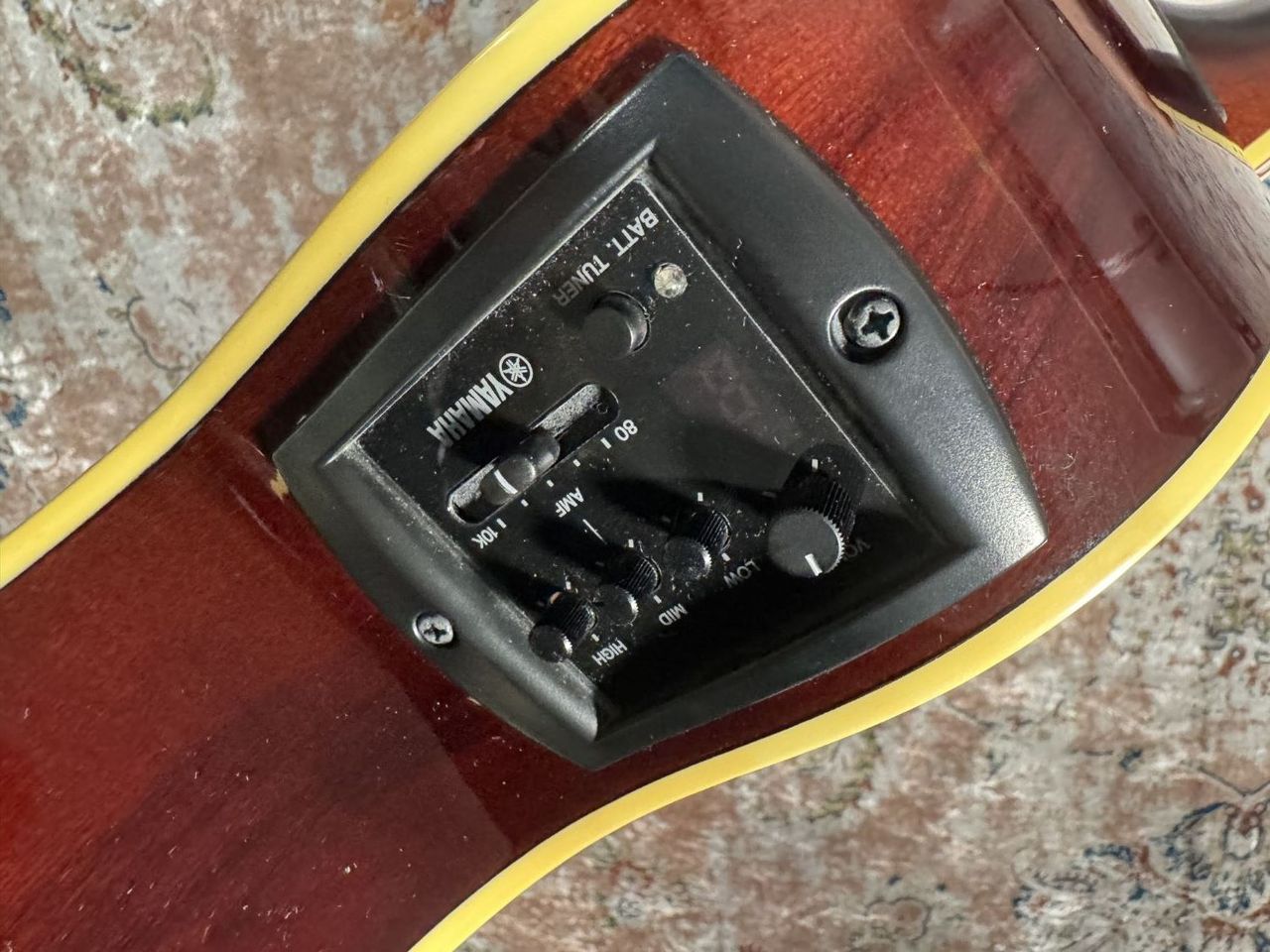 YAMAHA APX600 OVS オールドバイオリンサンバースト エレアコ 【USED