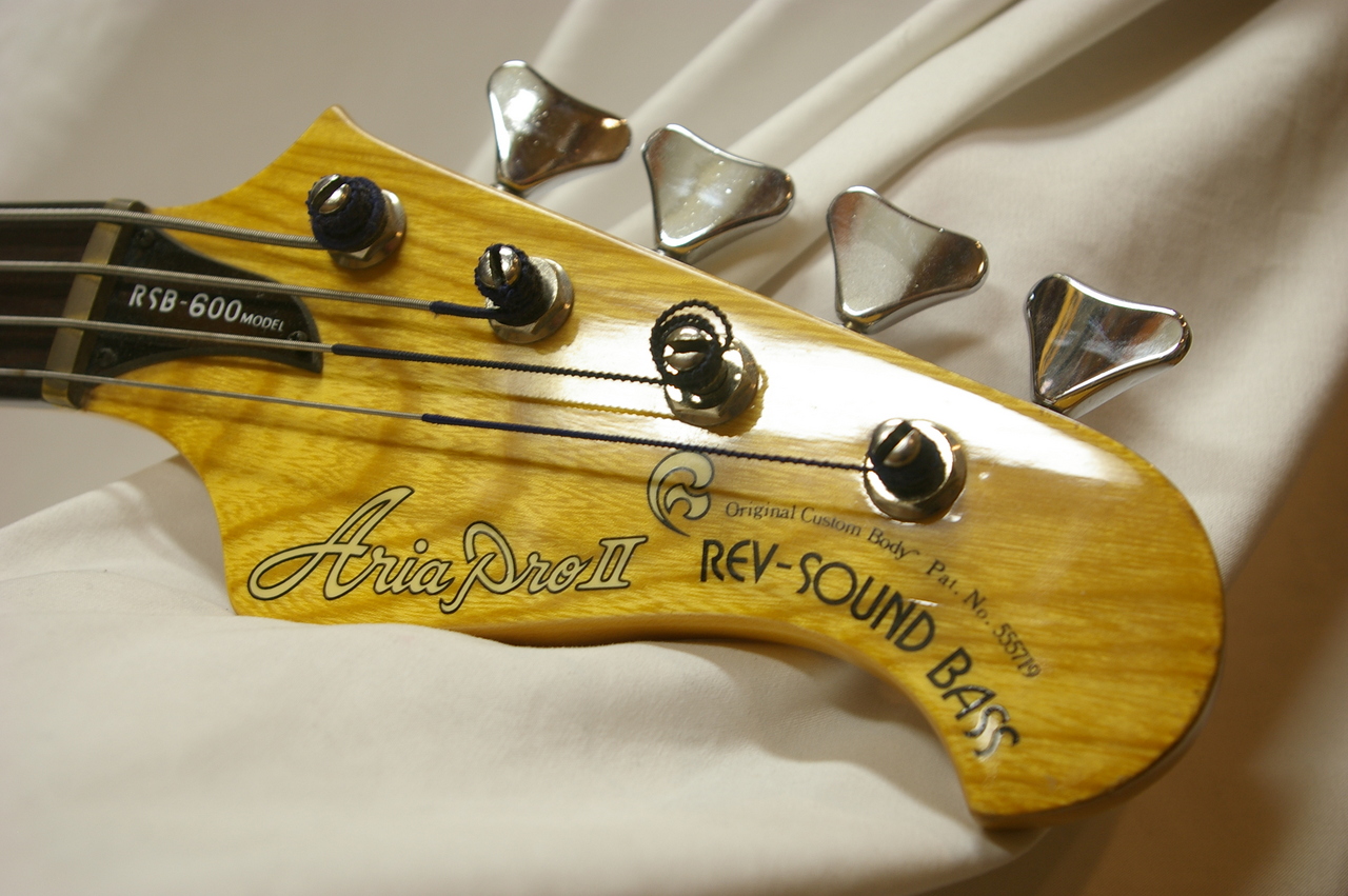 【音出し済】Aria Pro II　アリアプロ2　RSB-600　フレットレス P)ARIA PRO II PE-600MH STBR エレキギター アクササリーキット付き