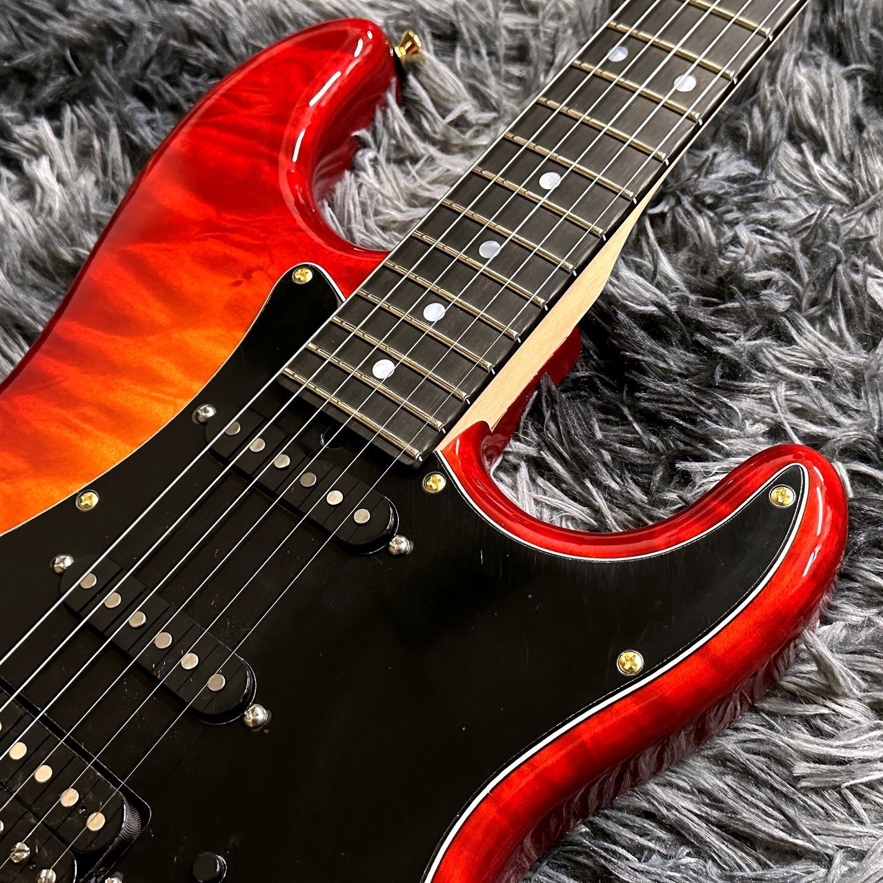 James Tyler Japan L.A.Studio Classic FRT Cherry Sunburst Quilted
