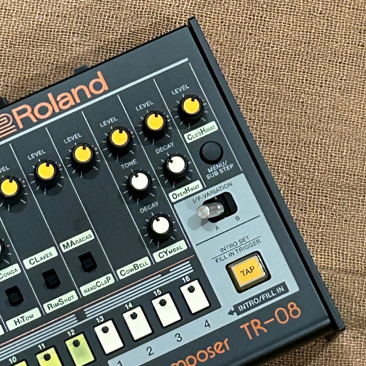 パーカッション・打楽器 Roland TR-08 tr-08_main.jpg