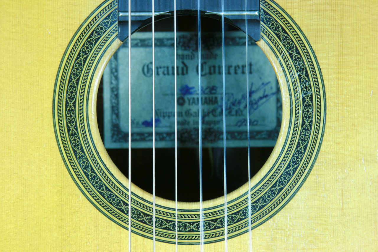YAMAHA GC－30B 松/ハカランダ（ビンテージ）【楽器検索デジマート】